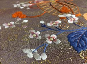 刺绣针法、刺绣技艺、传统技艺、传承发展、艺术价值。